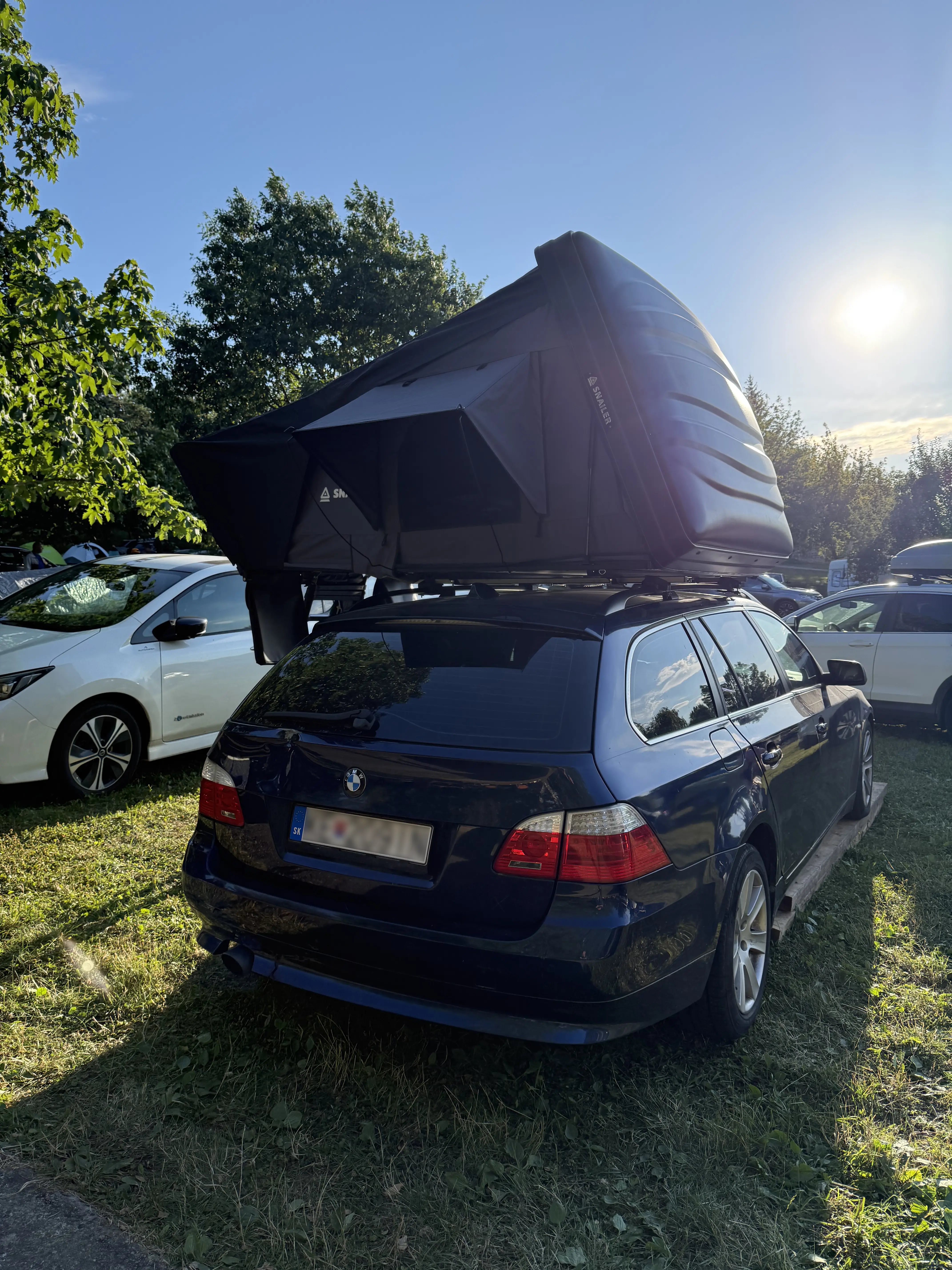 Snailer Abis krovni sator na vozilu BMW 5 Series - fotografija iz galerije kupaca iz Slovacke