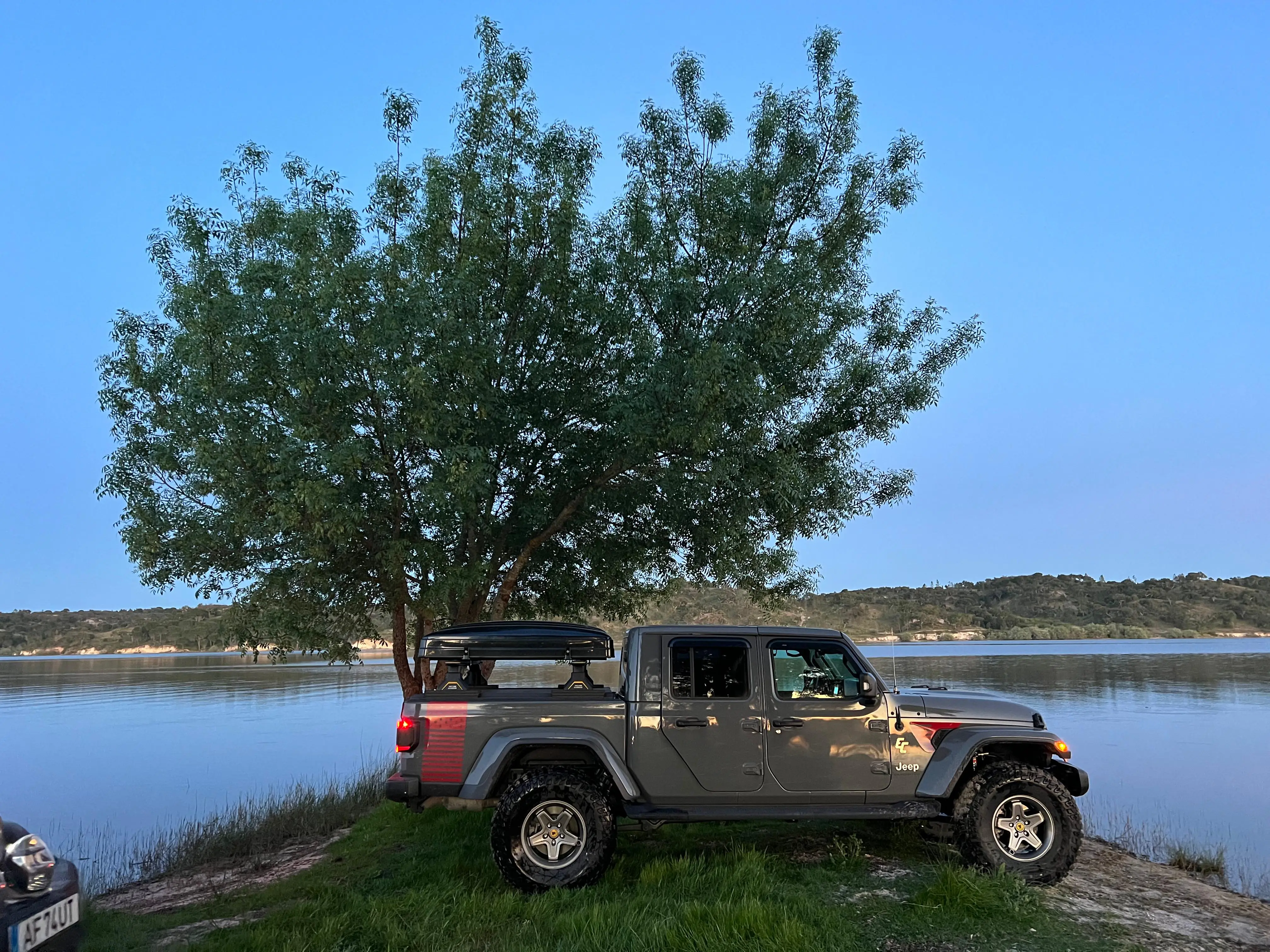 Snailer Abis Dachzelt auf Jeep Gladiator - Kundenfoto aus Portugal