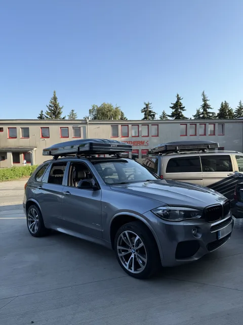 Snailer Abis MAX rooftop tent on BMW X5 - customer photo from Slovakia