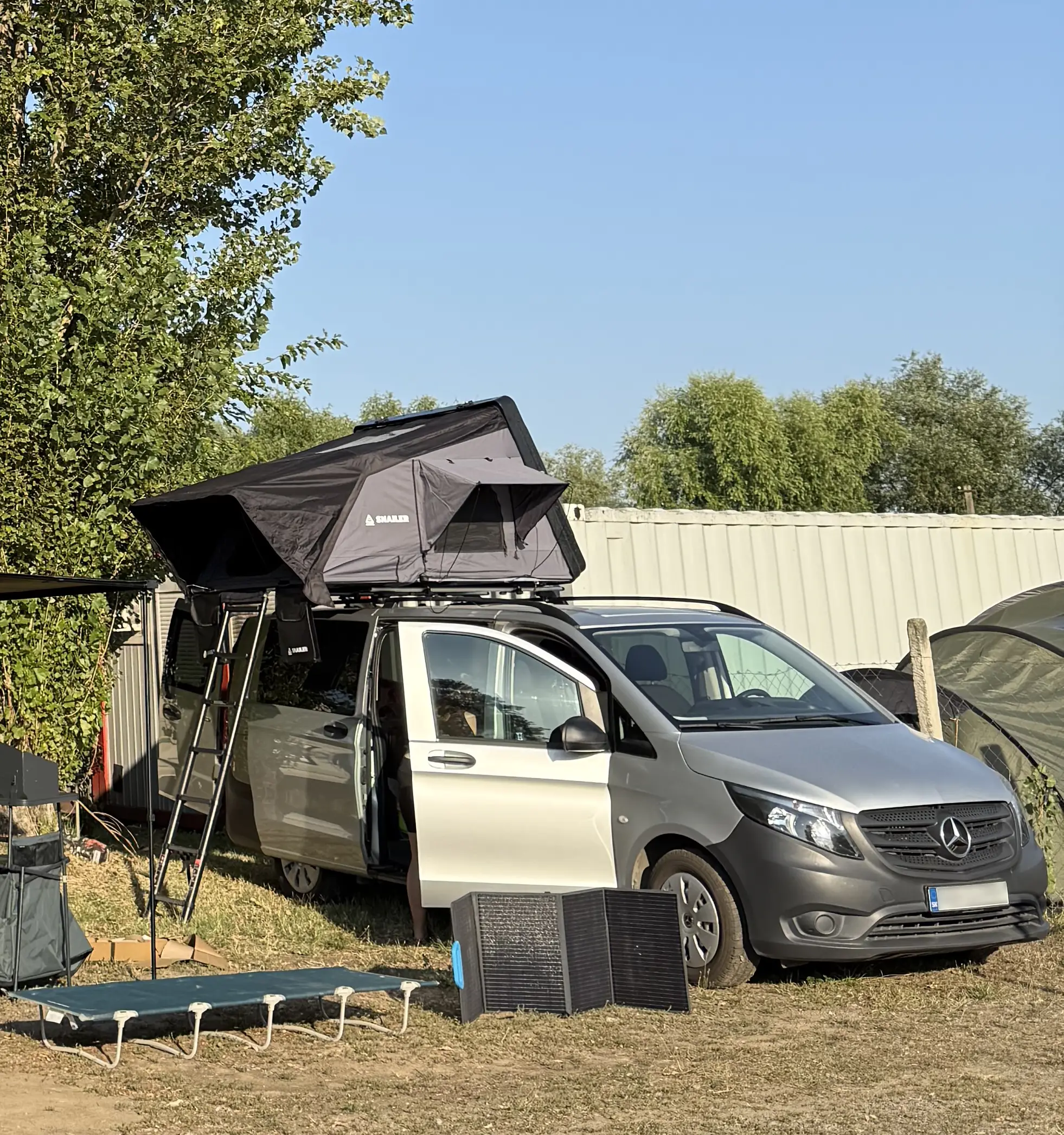 Snailer Abis rooftop tent on Mercedes Benz Vito - customer photo from Slovakia