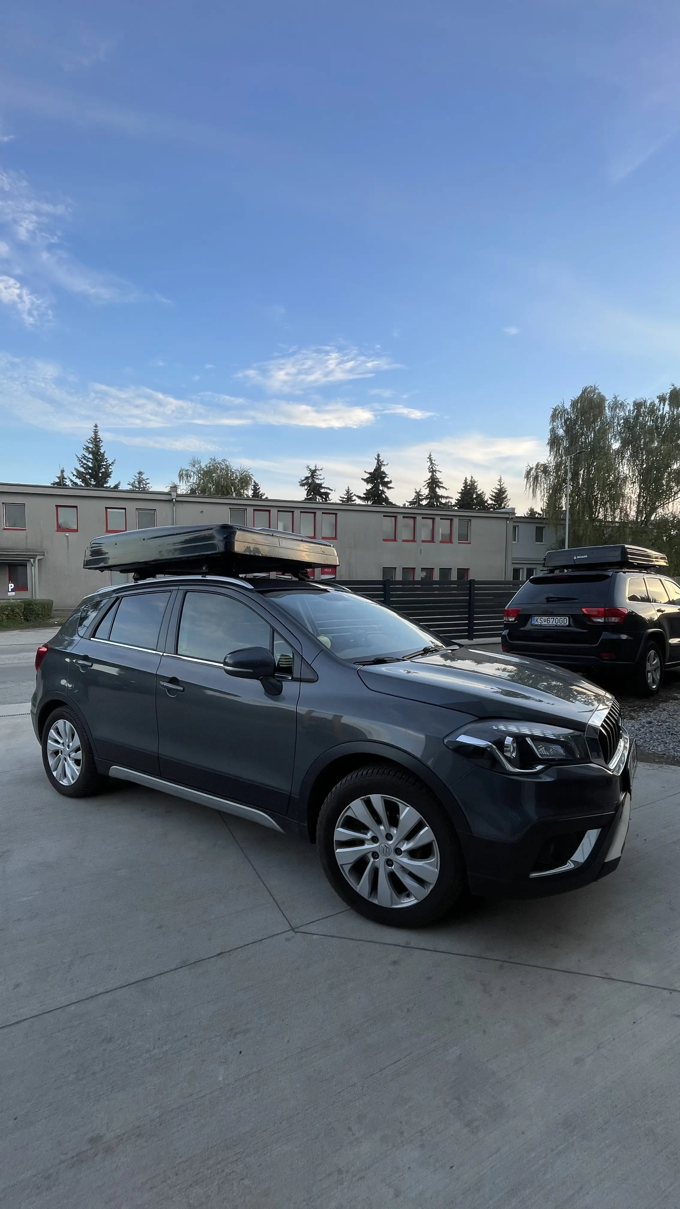 Snailer Abis Dachzelt auf Suzuki S-Cross - Bild aus der Kundengalerie aus Tschechien