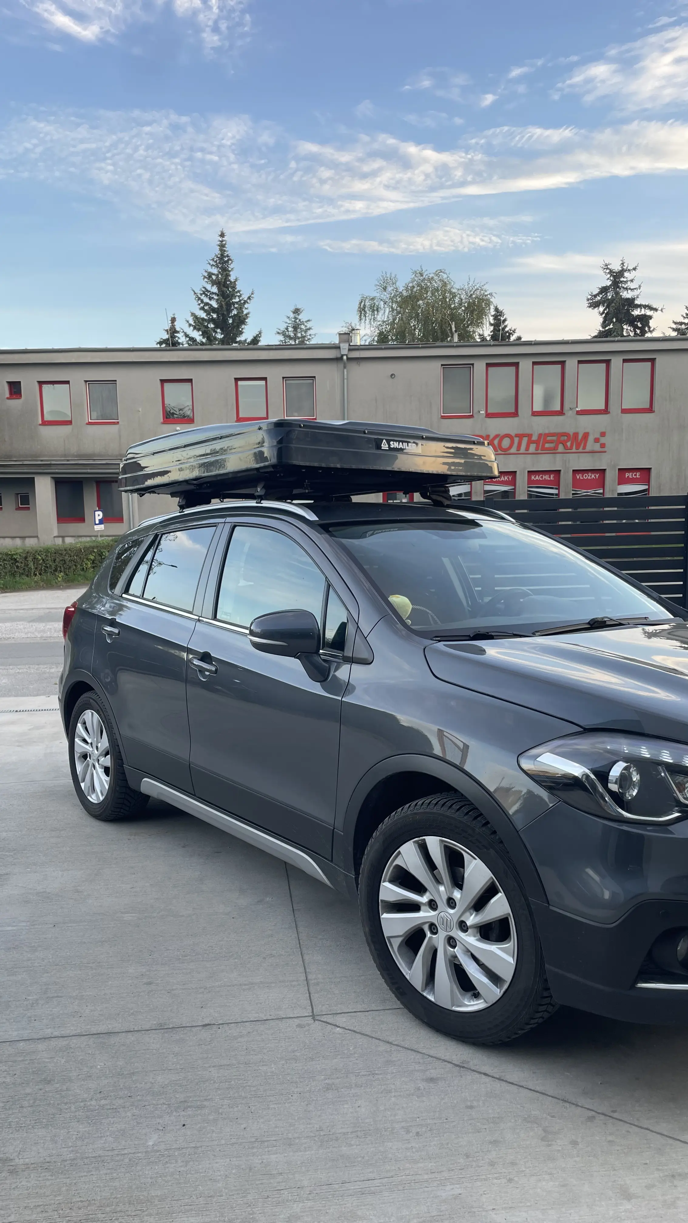 Snailer Abis Dachzelt auf Suzuki S-Cross - Kundenfoto aus Tschechien