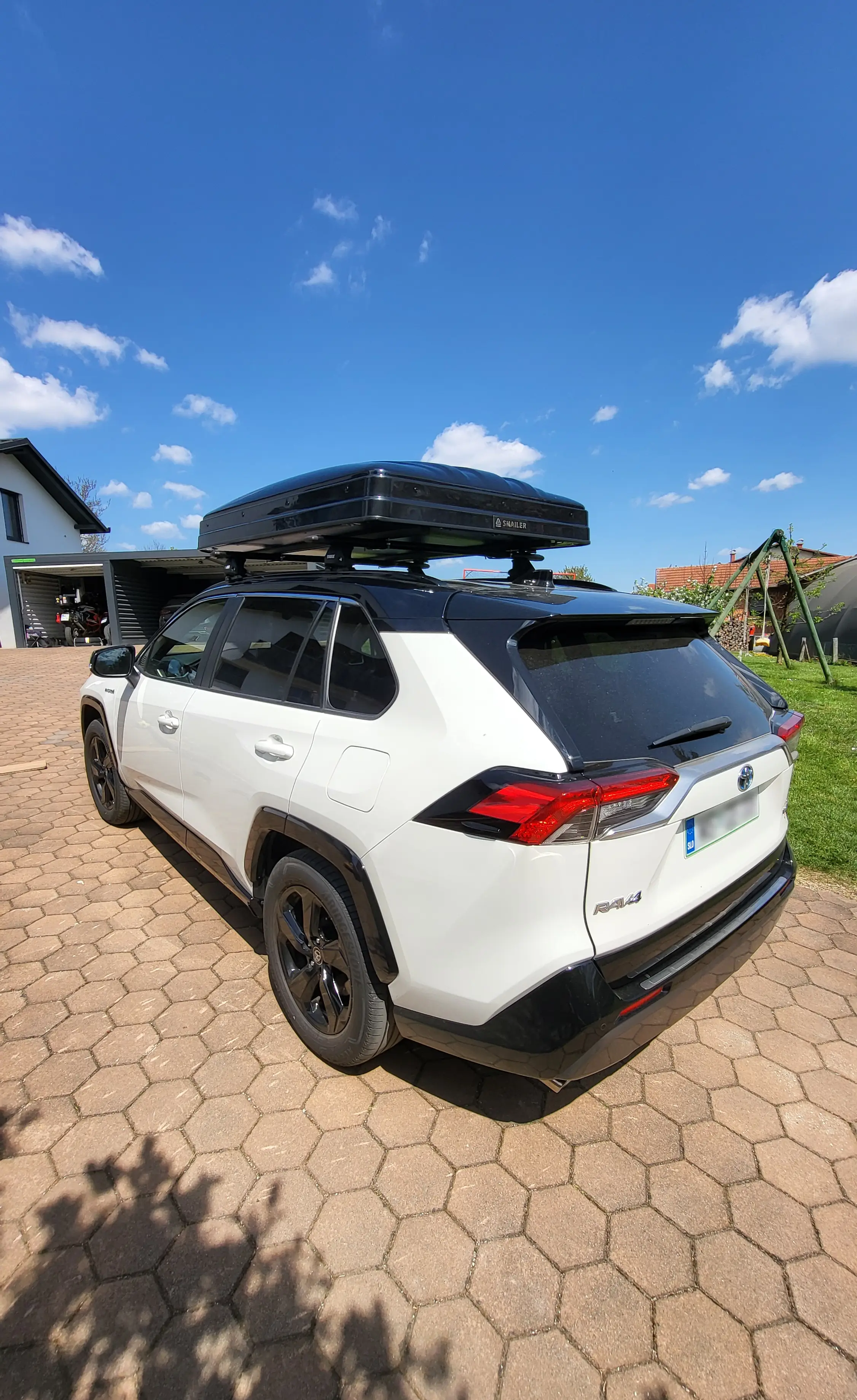 Snailer Abis stresni stan na voze Toyota RAV4 - fotografie z galerie zakazniku z Slovinska