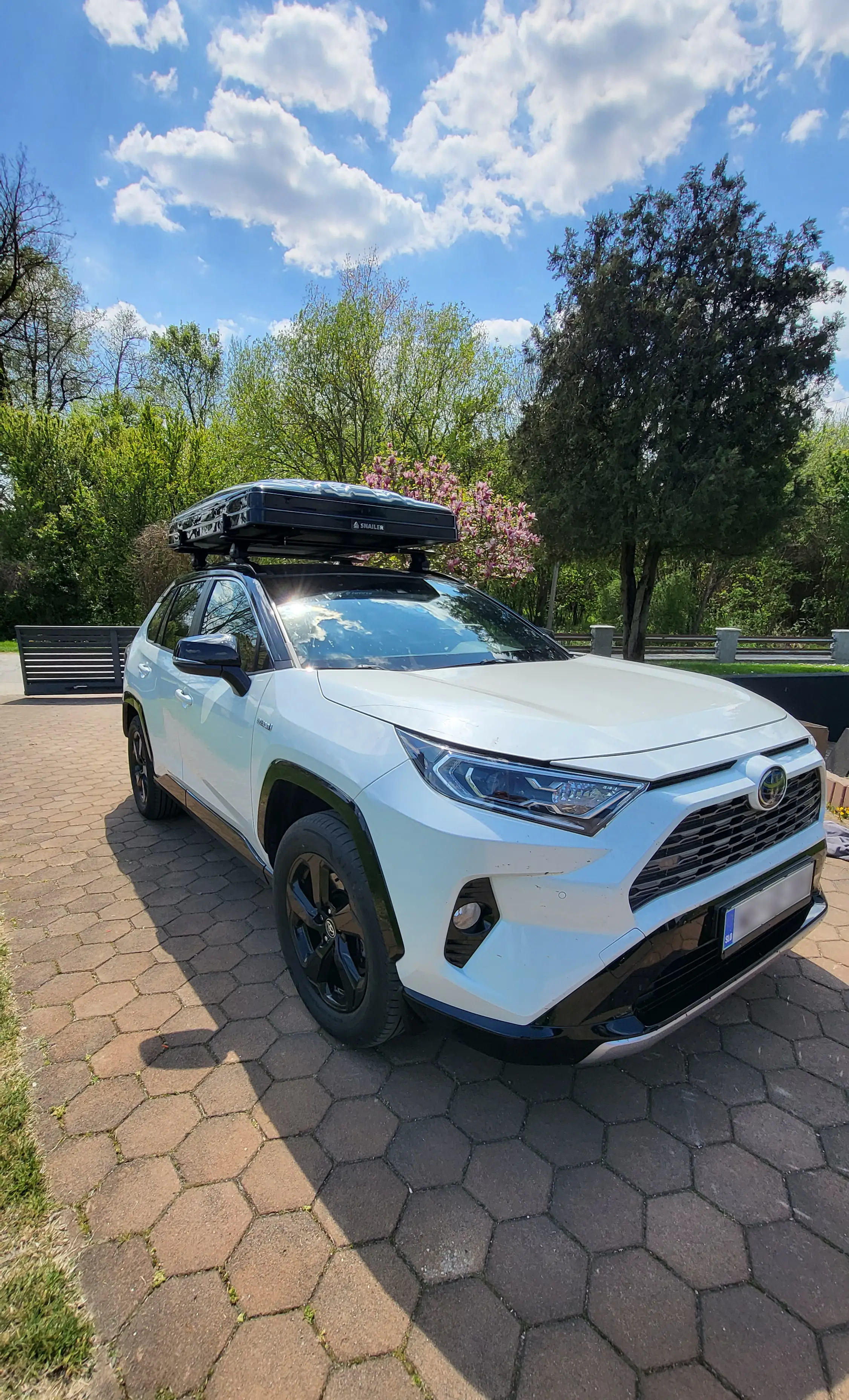 Snailer Abis stresni stan na voze Toyota RAV4 - fotografie z galerie zakazniku z Slovinska