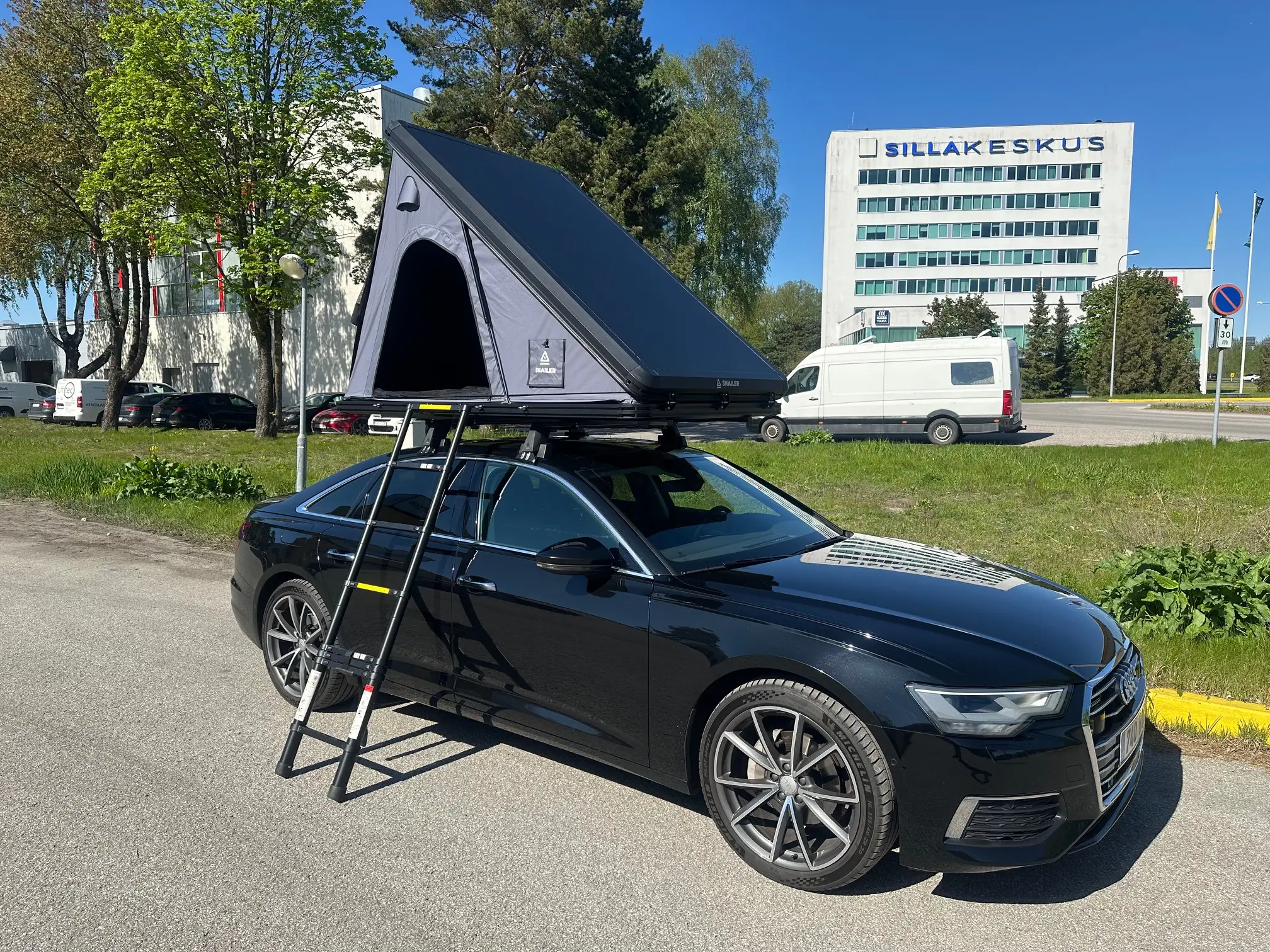 Snailer Alduo krovni sator na vozilu Audi A6 - fotografija iz galerije kupaca iz Estonija