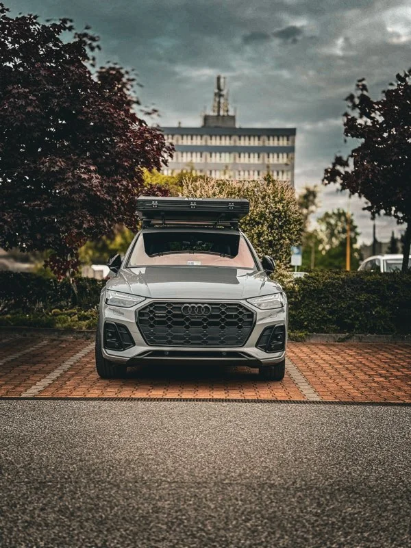 Rooftop tent Snailer Alduo on Audi Q5