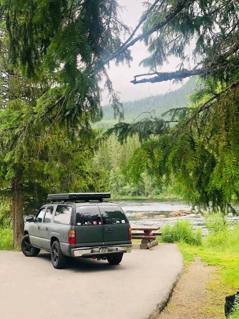 Snailer Alduo stresny stan na aute Chevrolet Suburban - fotografia z galerie zakaznikov z krajiny Nemecko