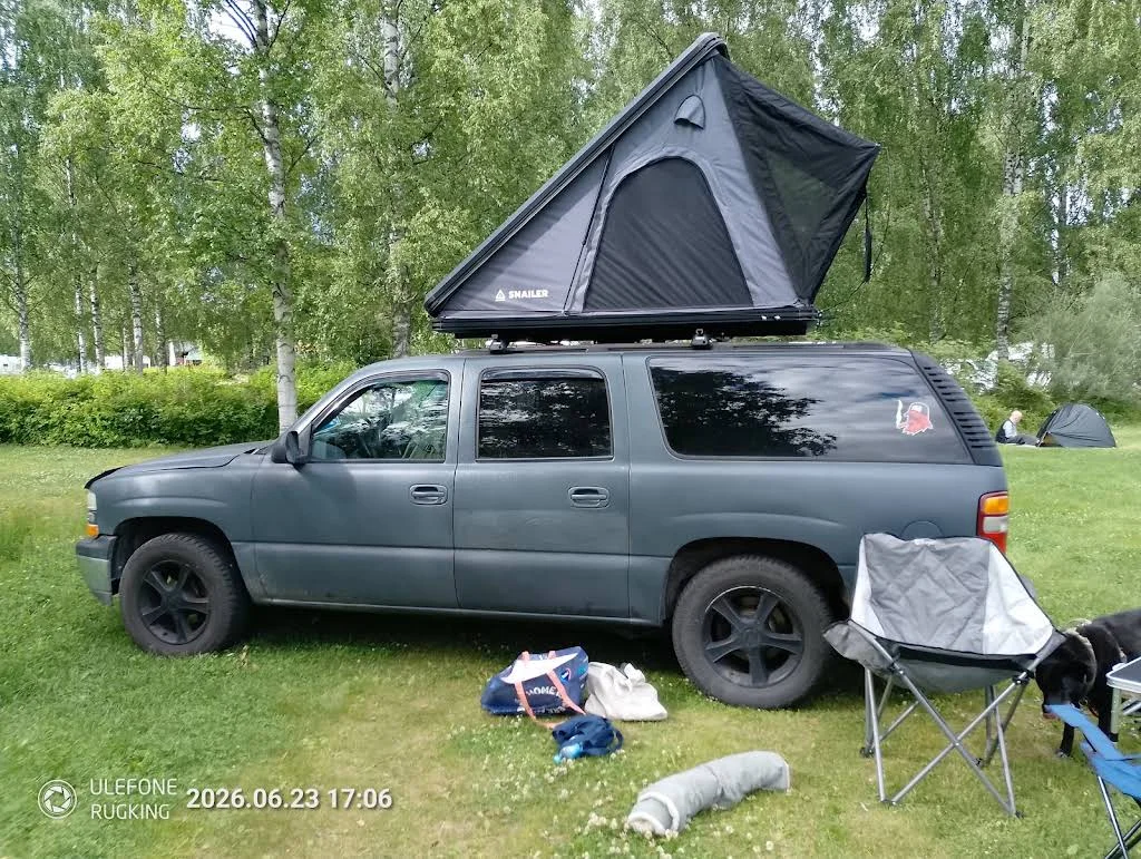 Snailer Alduo stresny stan na aute Chevrolet Suburban - fotografia z galerie zakaznikov z krajiny Nemecko