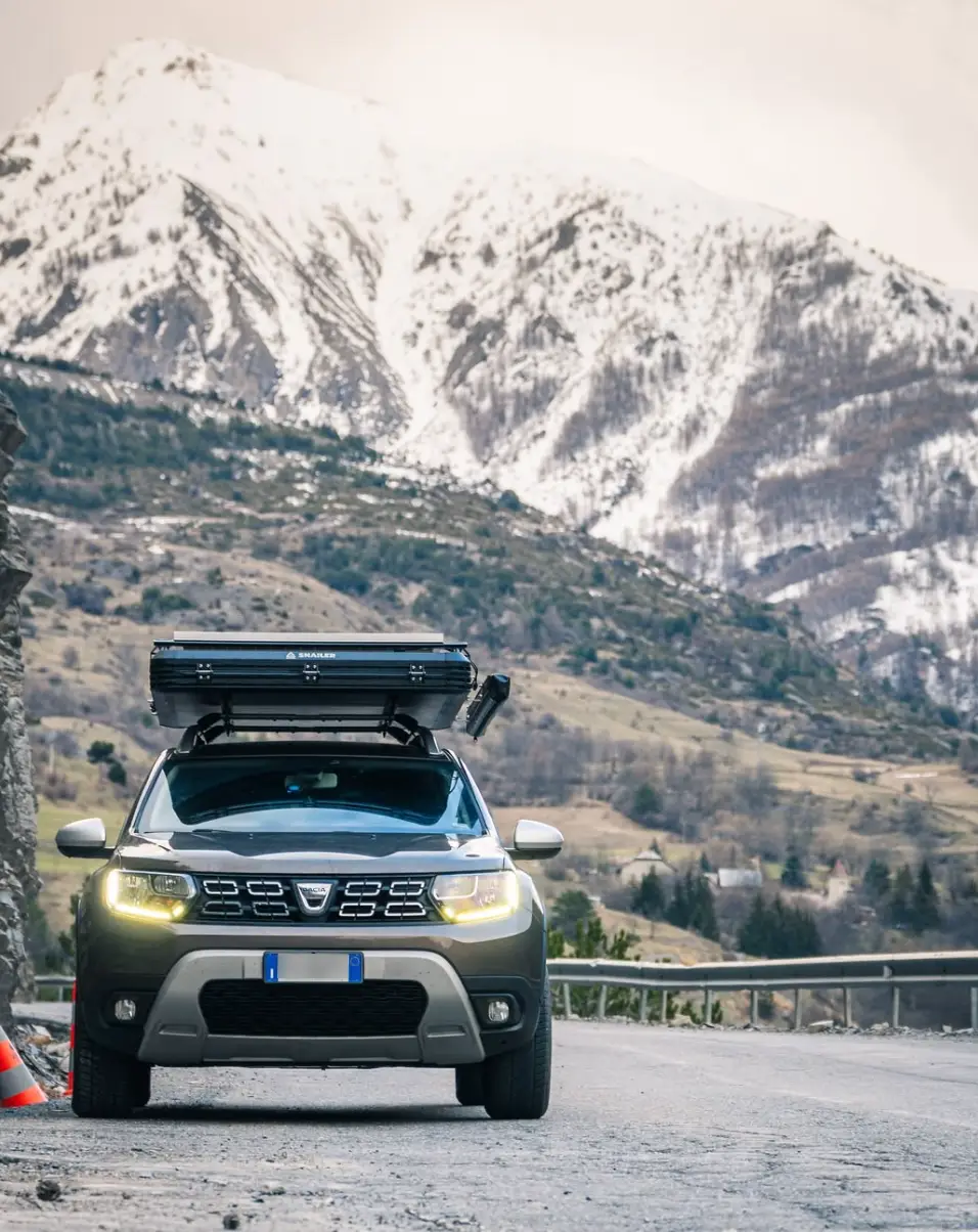 Snailer Alduo stresny stan na aute Dacia Duster - fotografia z galerie zakaznikov z krajiny Taliansko