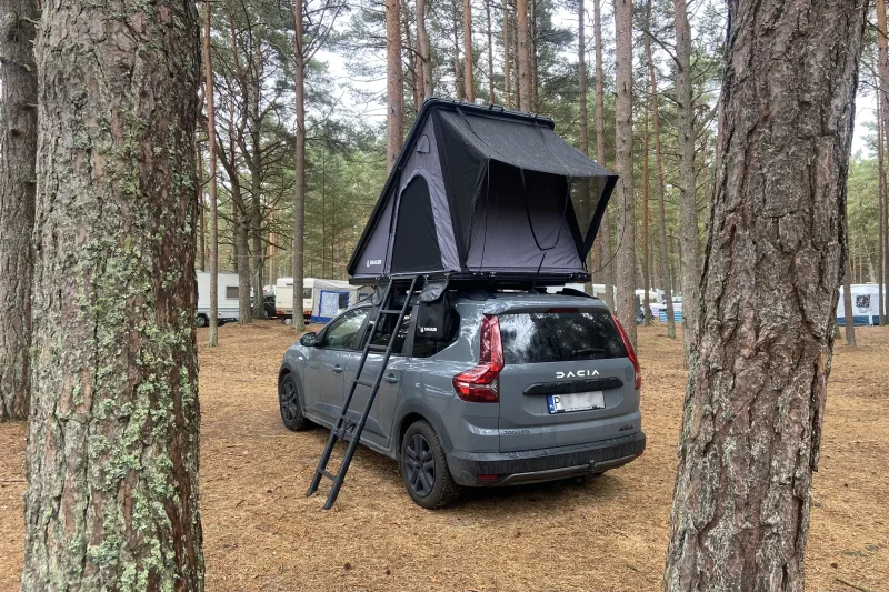 Snailer Alduo rooftop tent on Dacia Jogger - customer photo from Poland