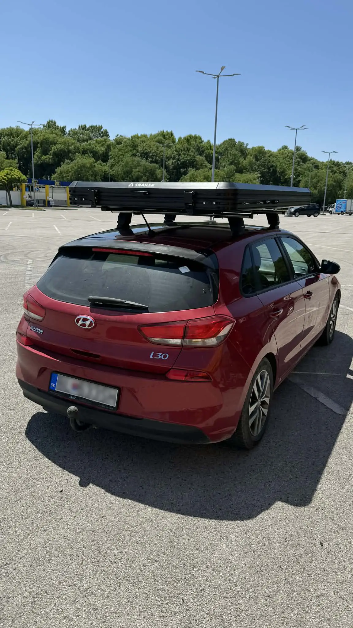 Snailer Alduo Dachzelt auf Hyundai i30 - Kundenfoto aus der Slowakei