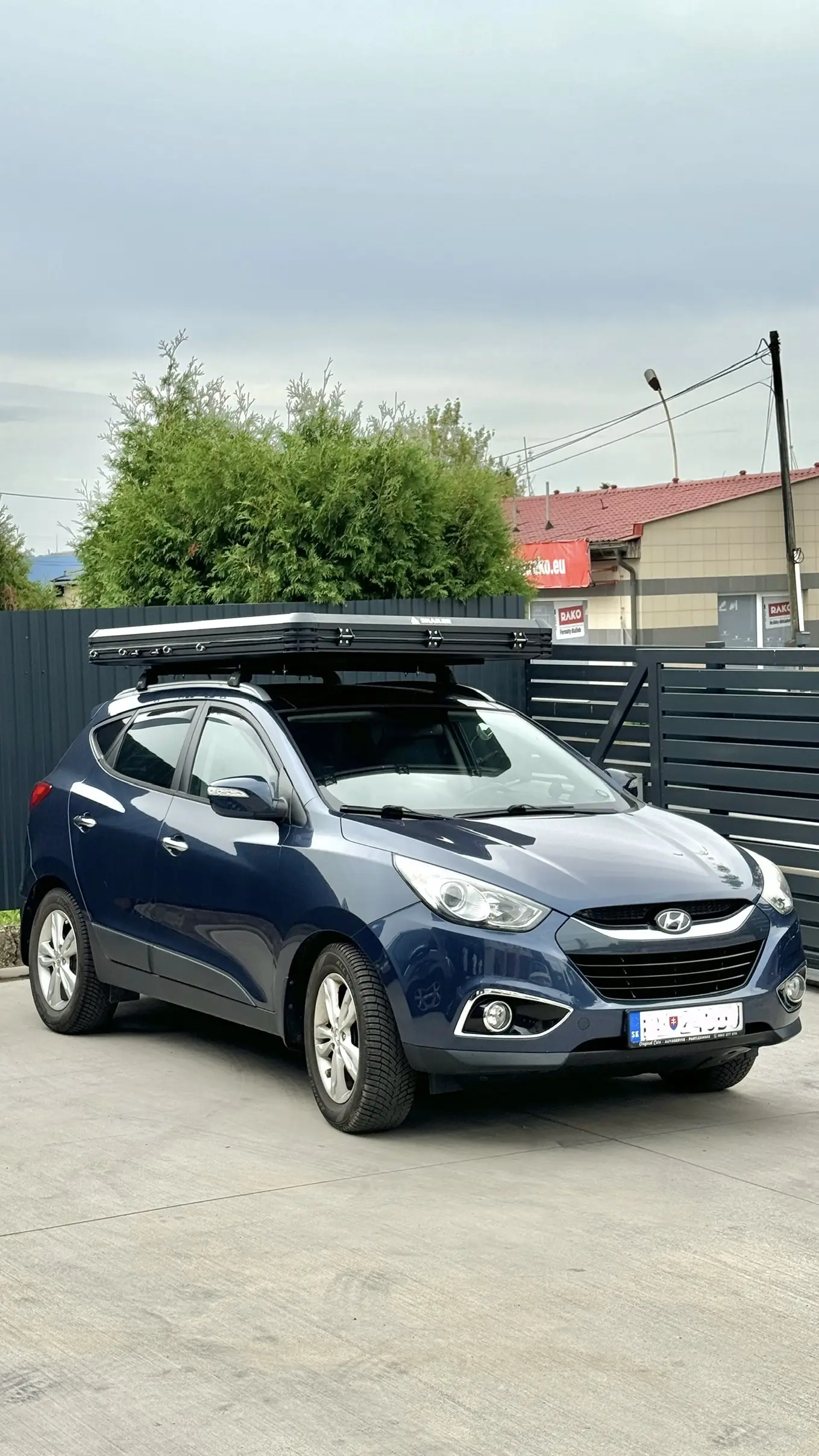 Snailer Alduo stresny stan na aute Hyundai ix35 - fotografia z galerie zakaznikov z krajiny Slovensko