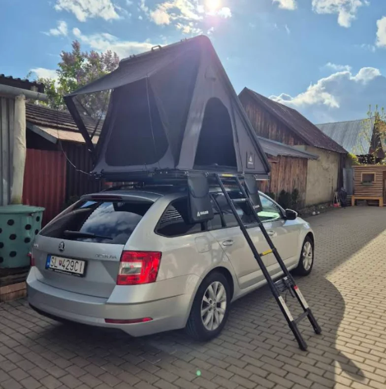 Rooftop tent Snailer Alduo on Škoda Octavia