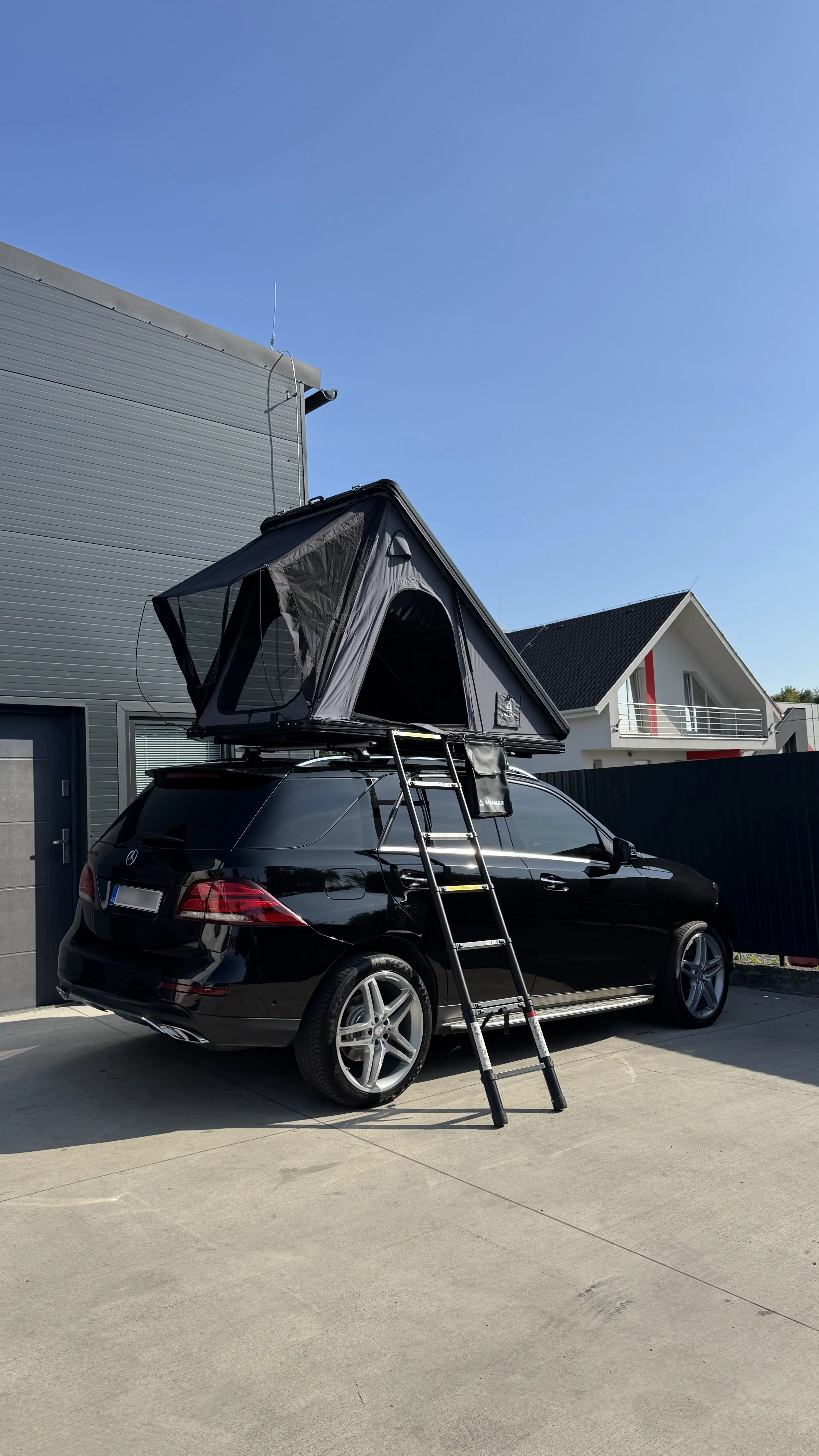 Snailer Alduo Dachzelt auf Mercedes Benz GLE - Kundenfoto aus Tschechien