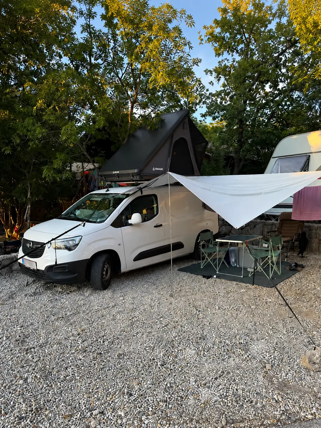 Snailer Alduo krovni sator na vozilu Opel Combo - fotografija kupca iz Austrije