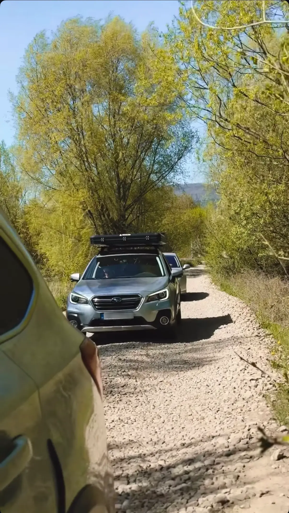 Snailer Alduo Dachzelt auf Subaru Outback - Bild aus der Kundengalerie aus der Slowakei
