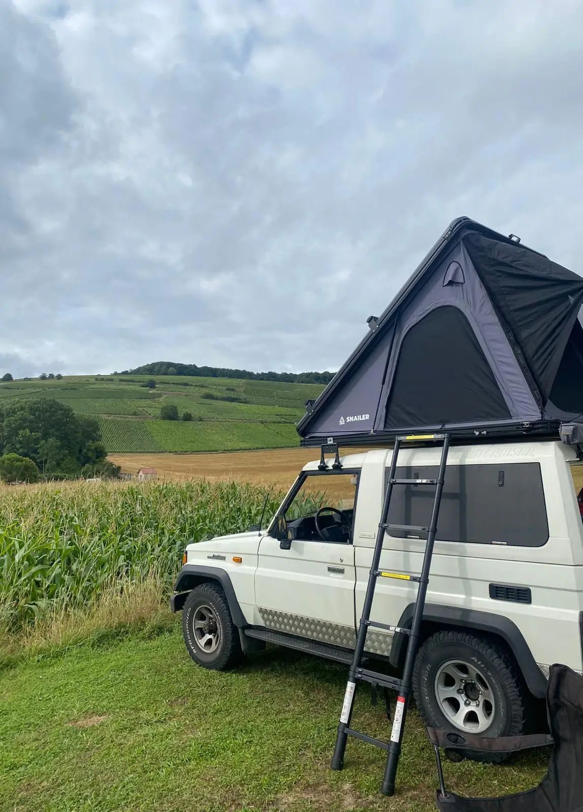 Snailer Alduo stresny stan na aute Toyota Land Cruiser - fotografia z galerie zakaznikov z krajiny Nemecko