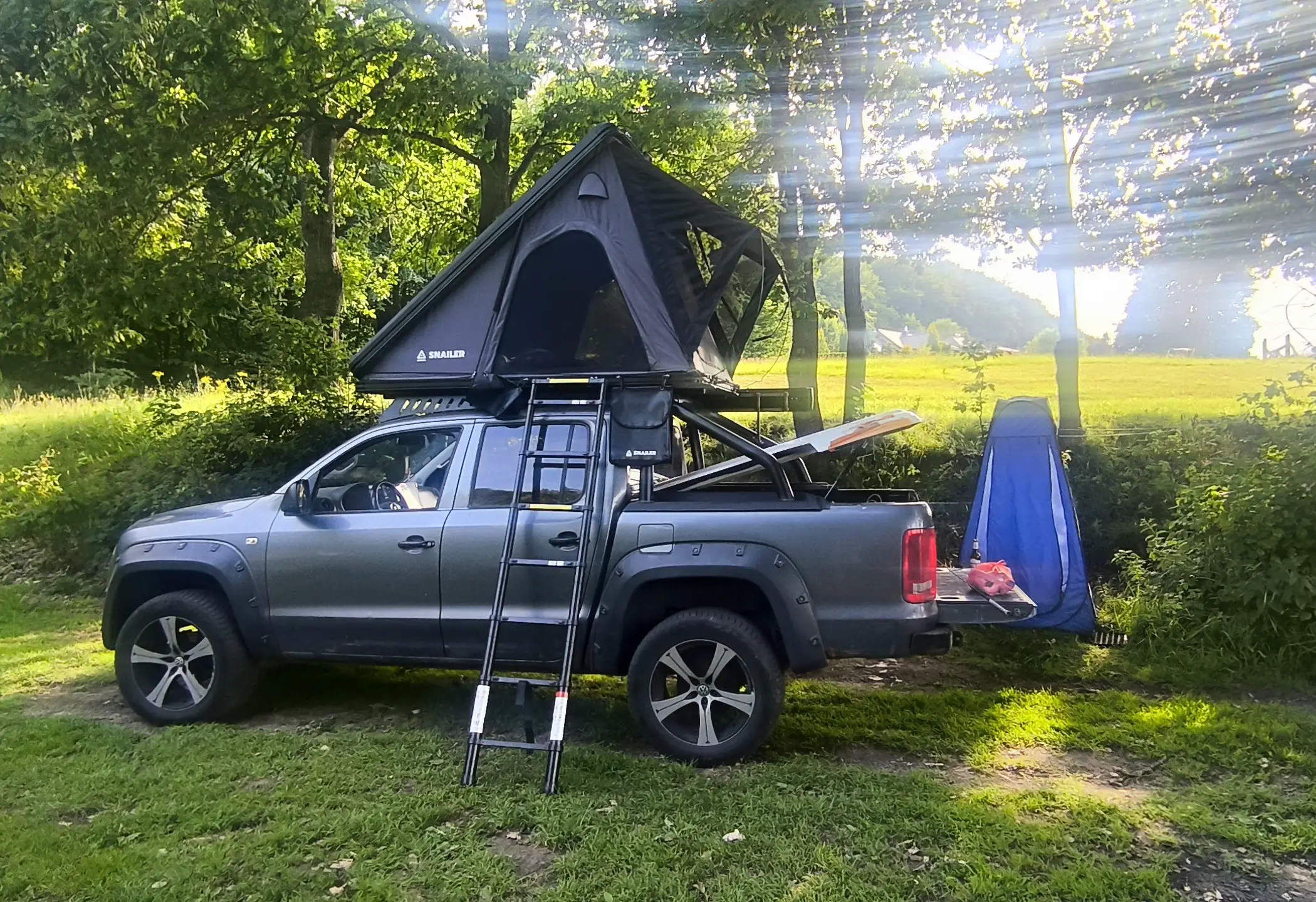 Snailer Alduo tienda de techo en Volkswagen Amarok - foto de cliente de Polonia