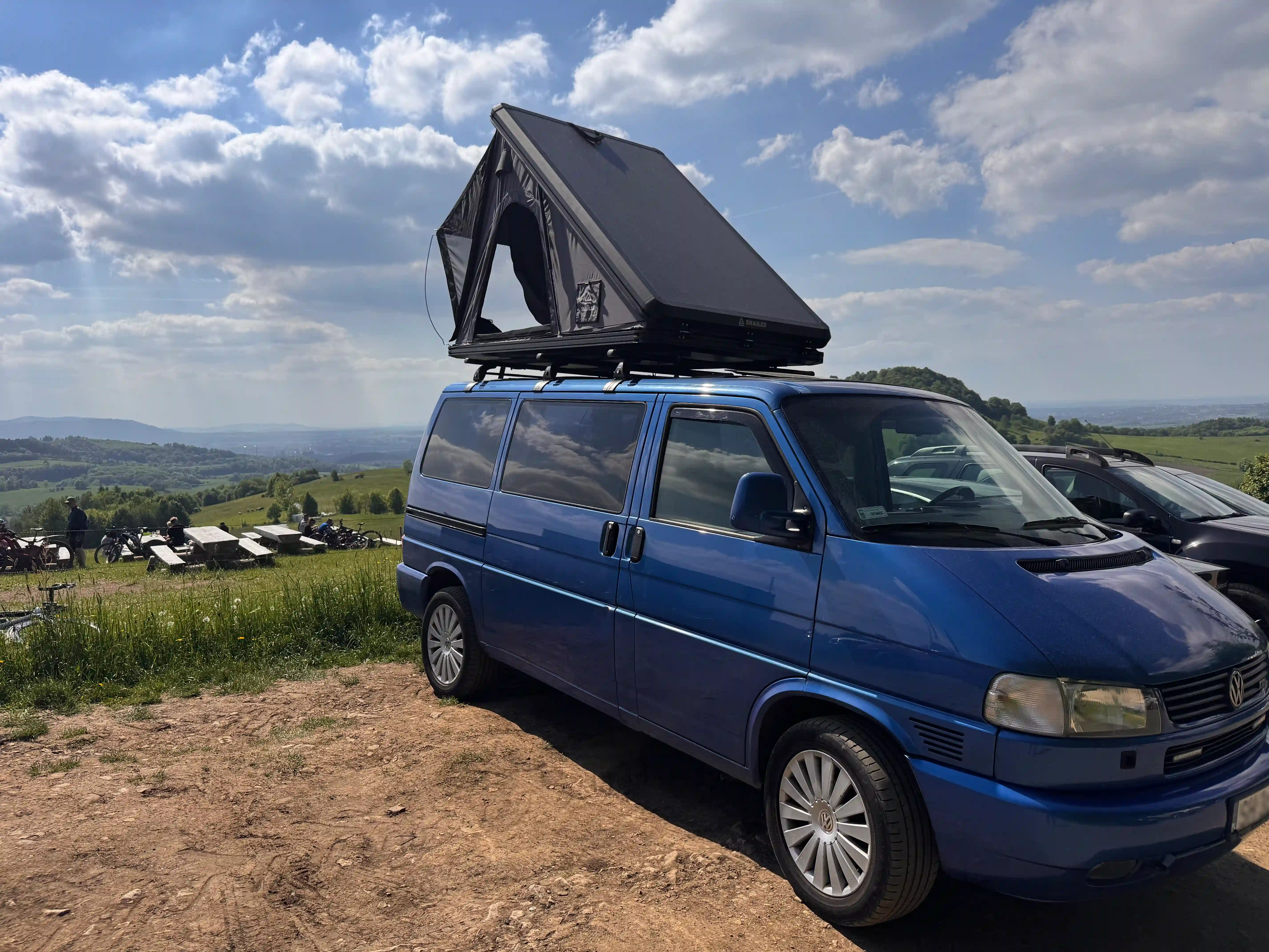 Snailer Alduo tente de toit sur Volkswagen Transporter - image de la galerie clients depuis Pologne