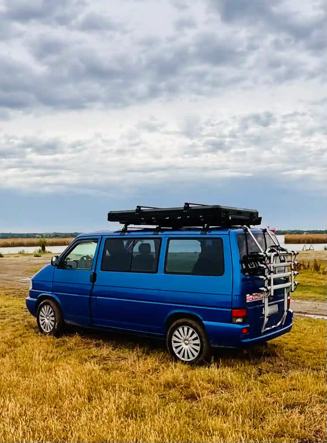 Snailer Alduo tienda de techo en Volkswagen Transporter - foto de cliente de Polonia